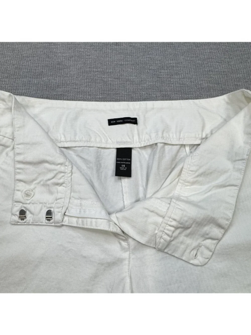New York Company Capri Pants Womens Size 14 Off-White Slit Cuff High Rise Cotton